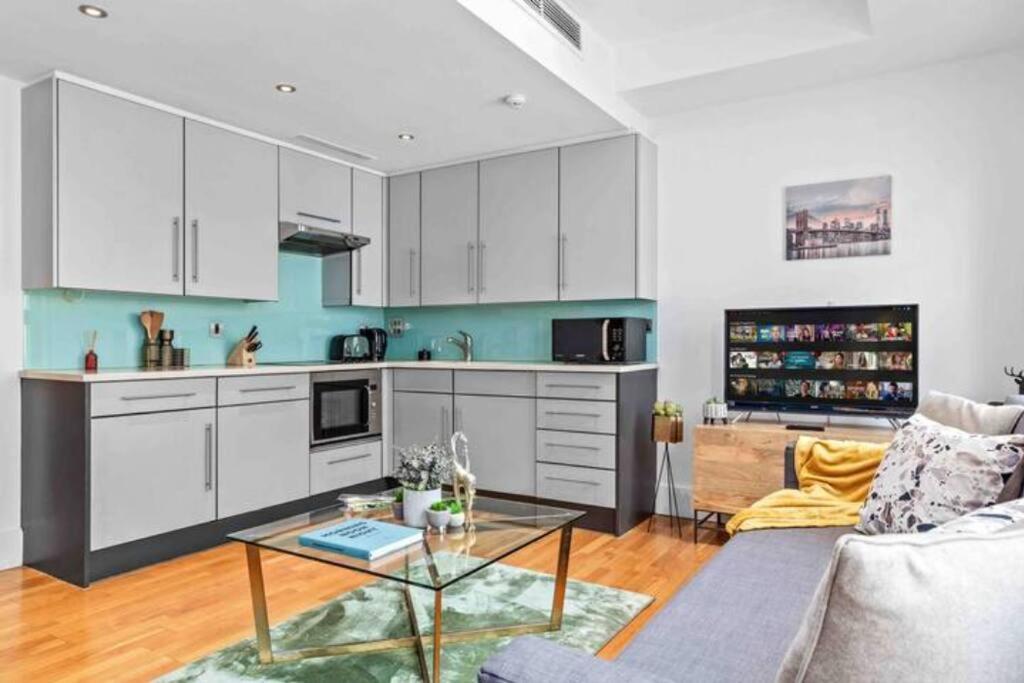 Appartement Luxe Living Near Piccadilly Hy11 à Londres Extérieur photo