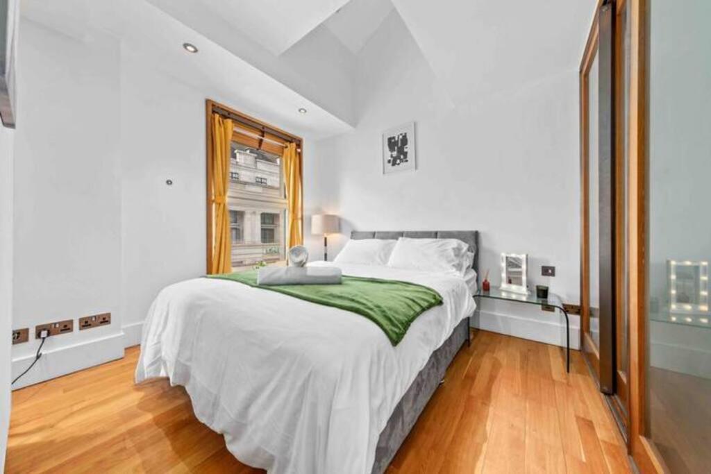 Appartement Luxe Living Near Piccadilly Hy11 à Londres Extérieur photo